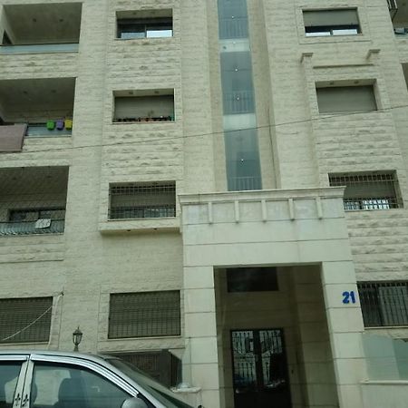 شقة مفروشة فرش فاخر ٣ غرف نوم في طبربور عمان Exterior foto