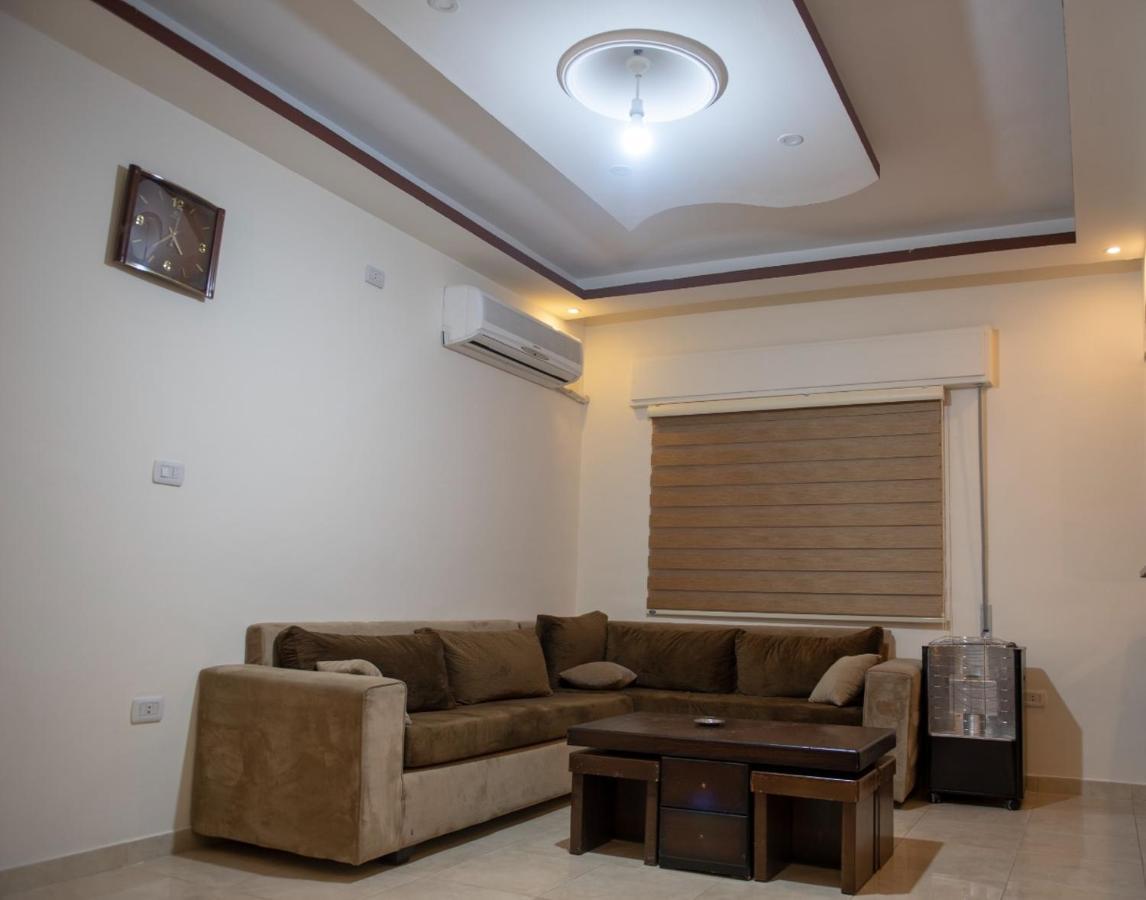 شقة مفروشة فرش فاخر ٣ غرف نوم في طبربور عمان Exterior foto
